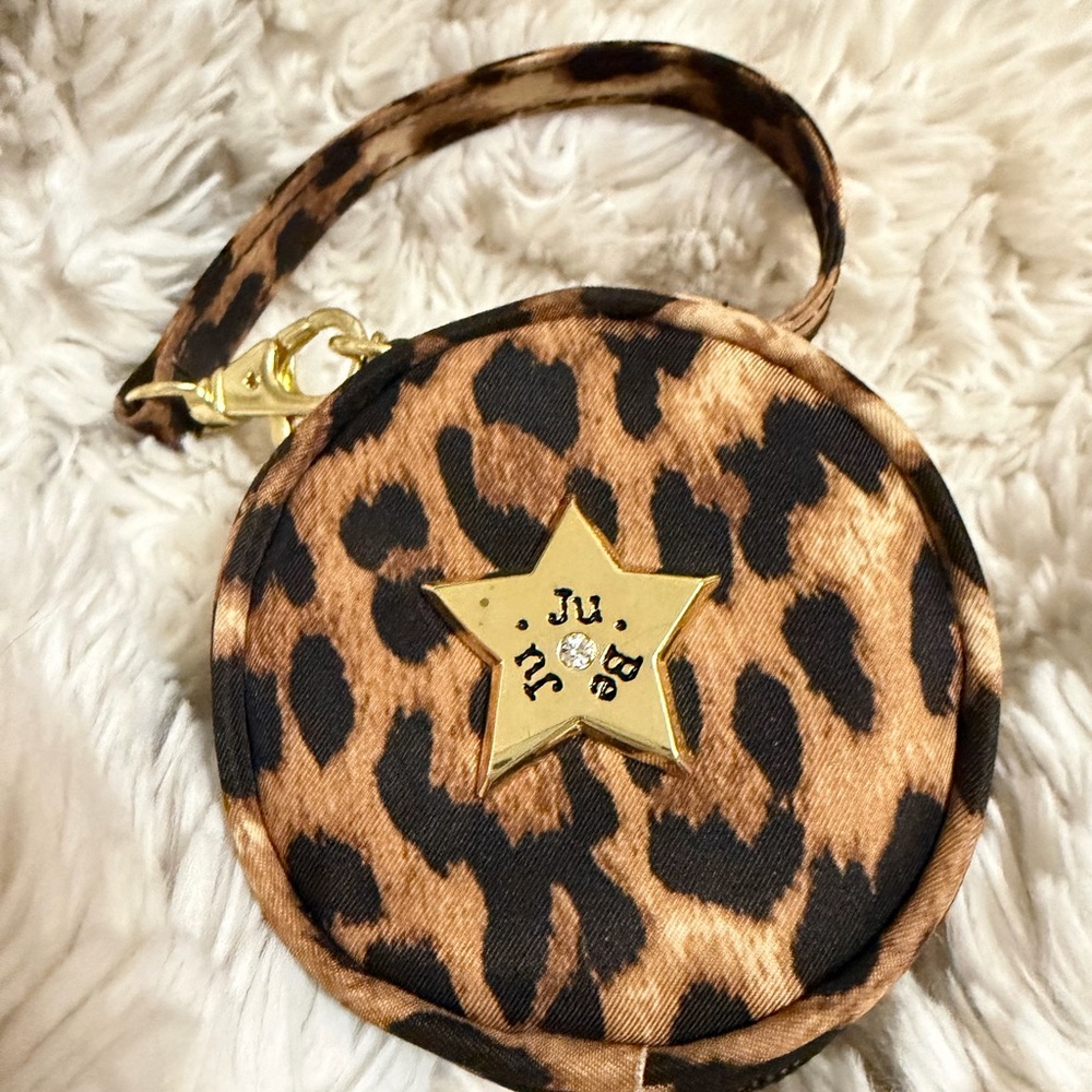 Jujube pacipod queen of the jungle leopard